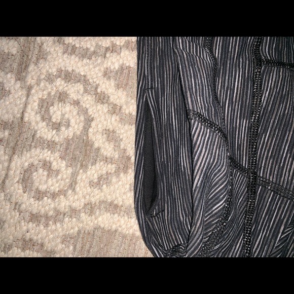 Lucy cropped leggings - Picture 4 of 5